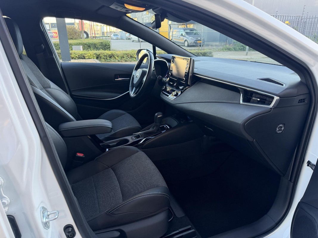 Toyota Corolla Touring Sports