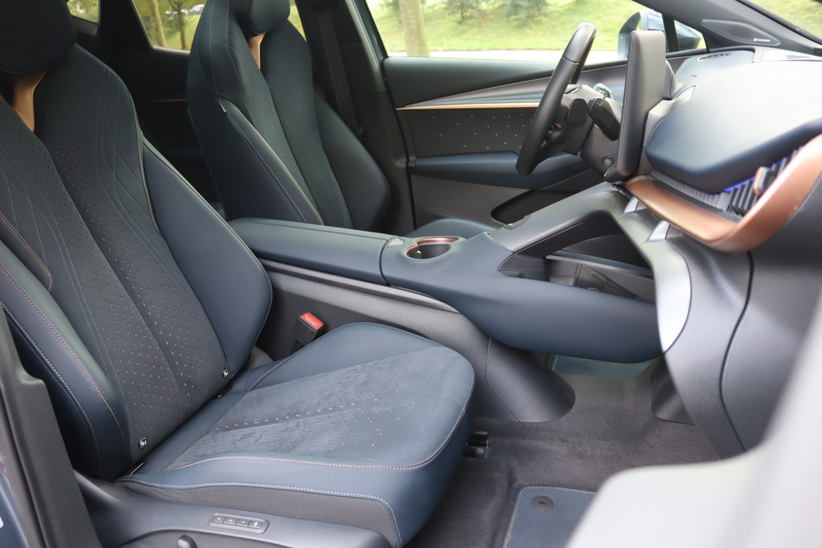 CUPRA Tavascan