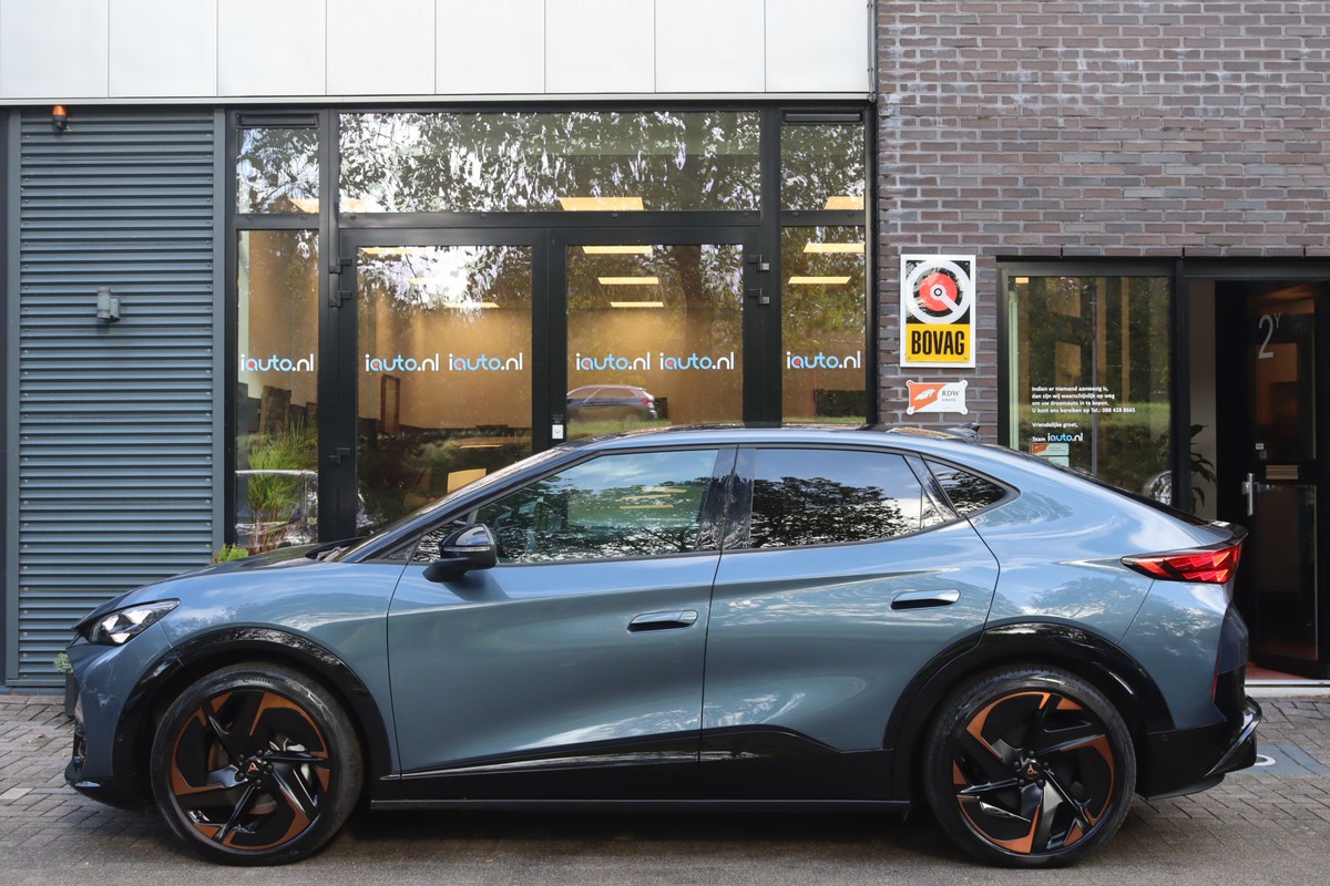 CUPRA Tavascan