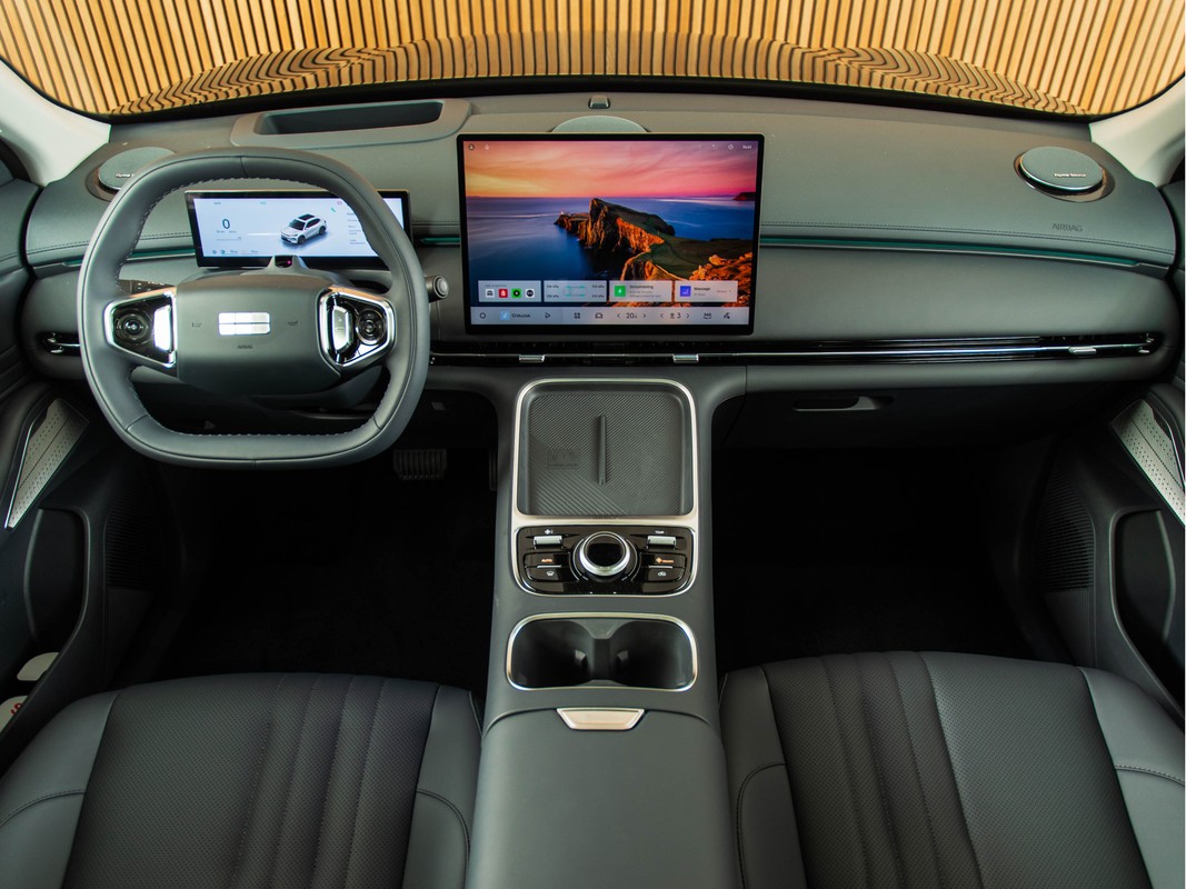 Geely Starray EM-i