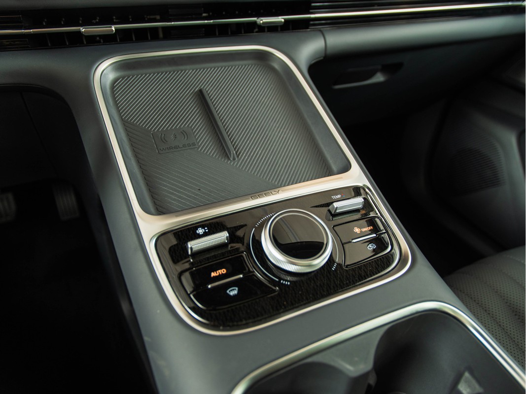 Geely Starray EM-i