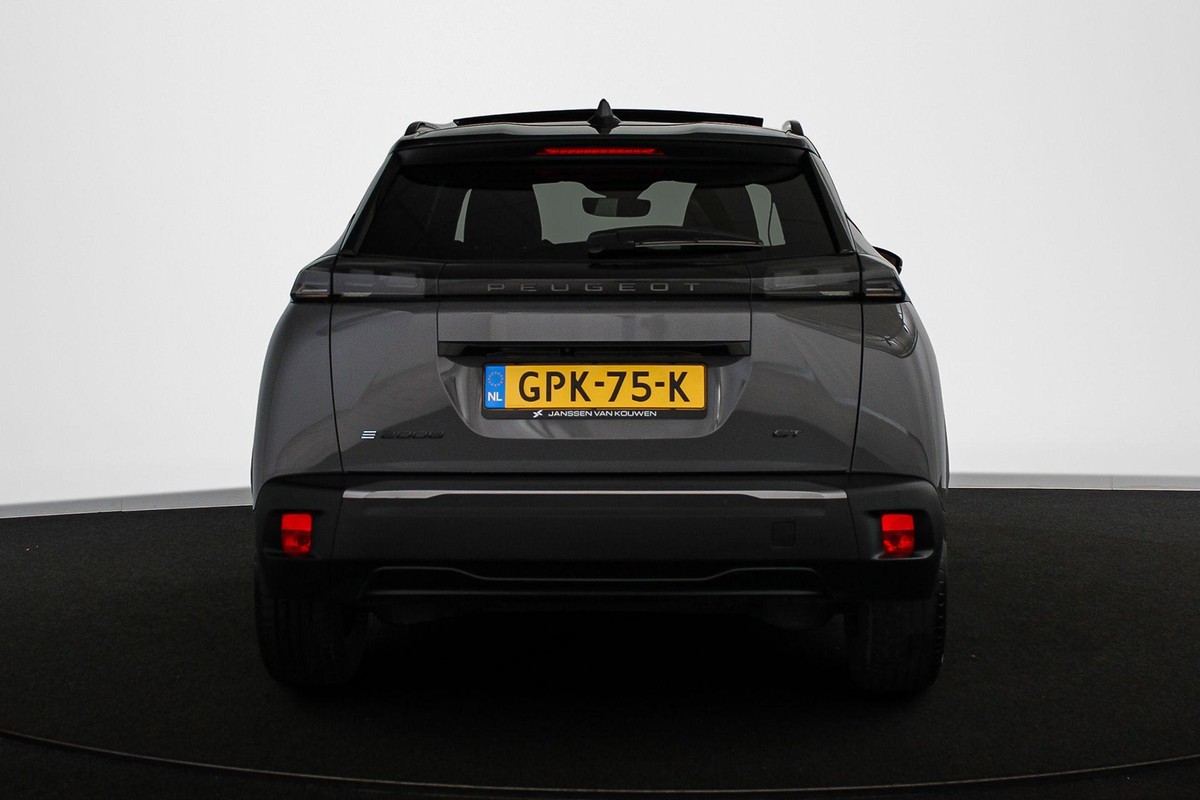 Peugeot e-2008