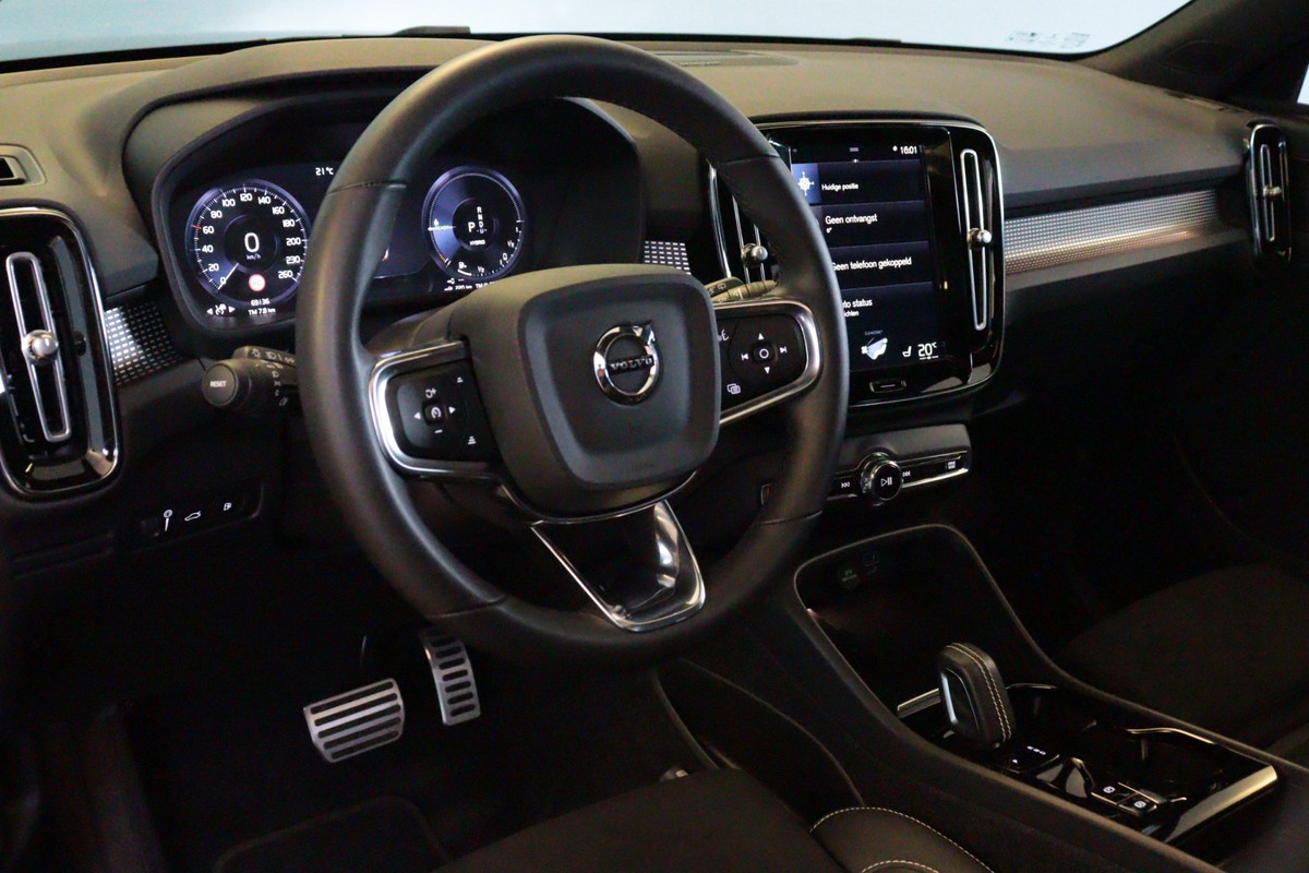 Volvo XC40