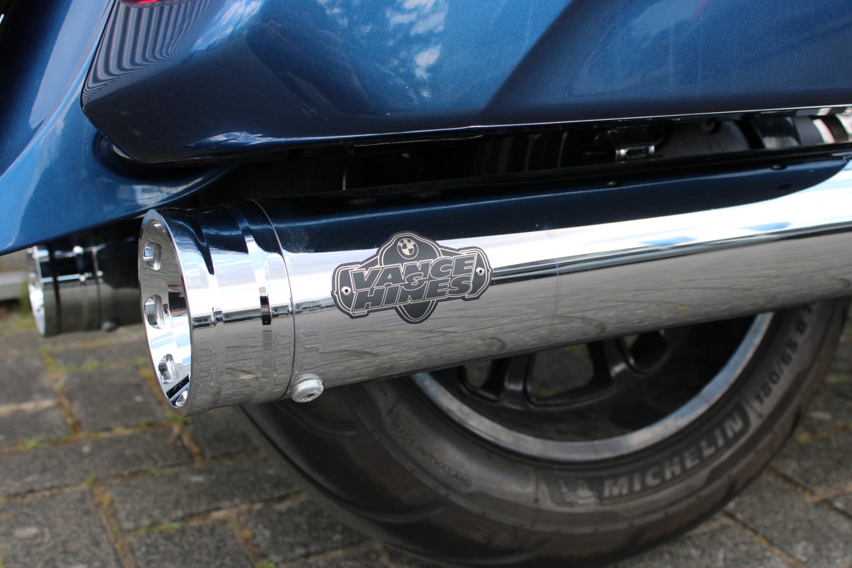 BMW R 18