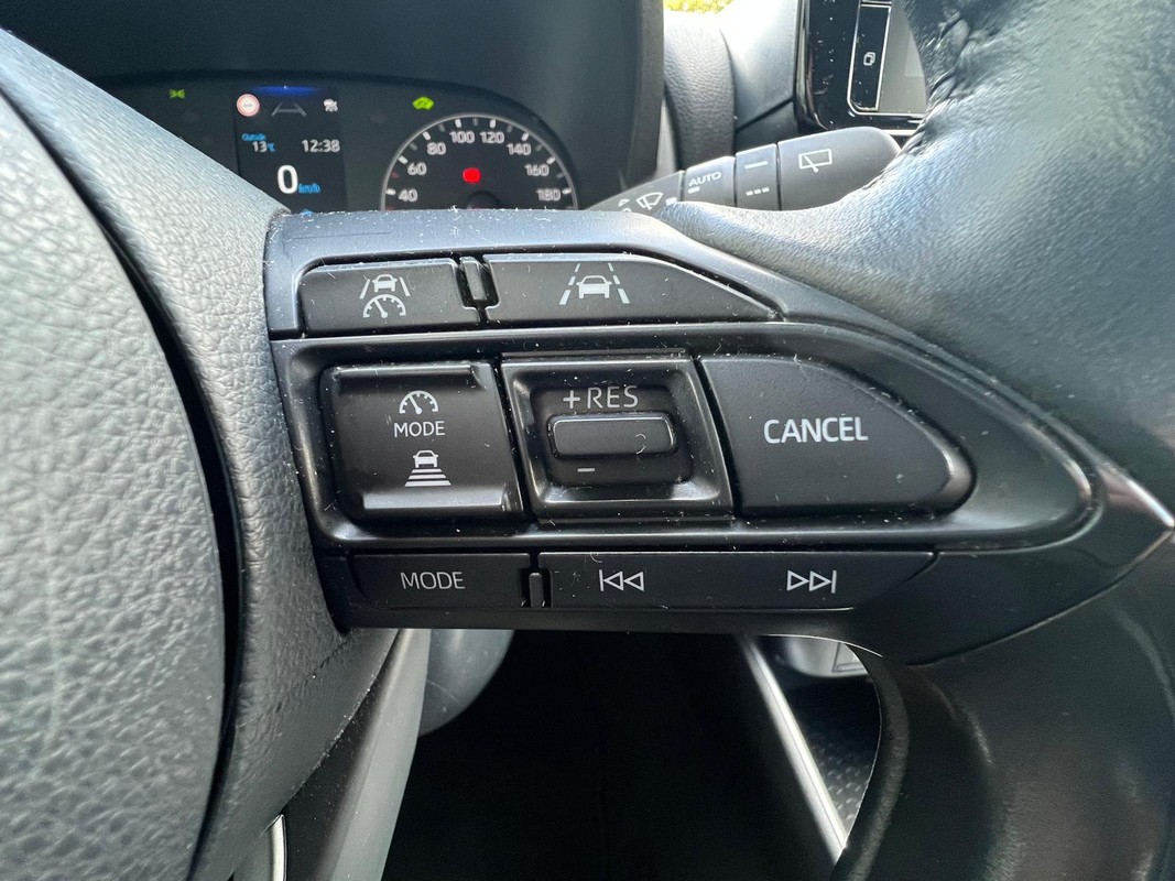 Mazda 2 Hybrid