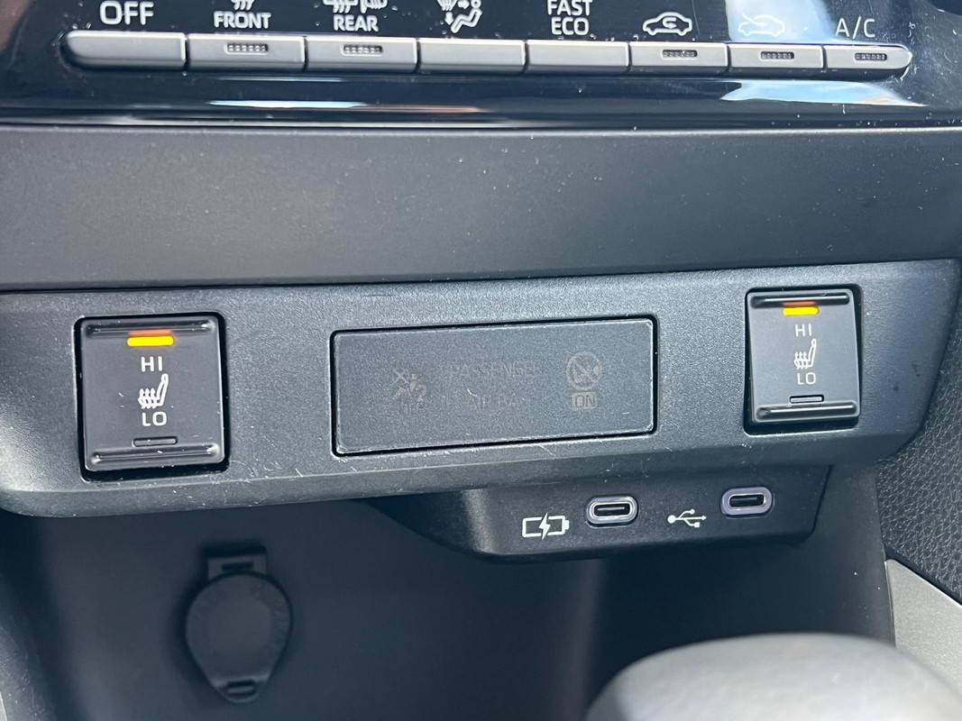 Mazda 2 Hybrid