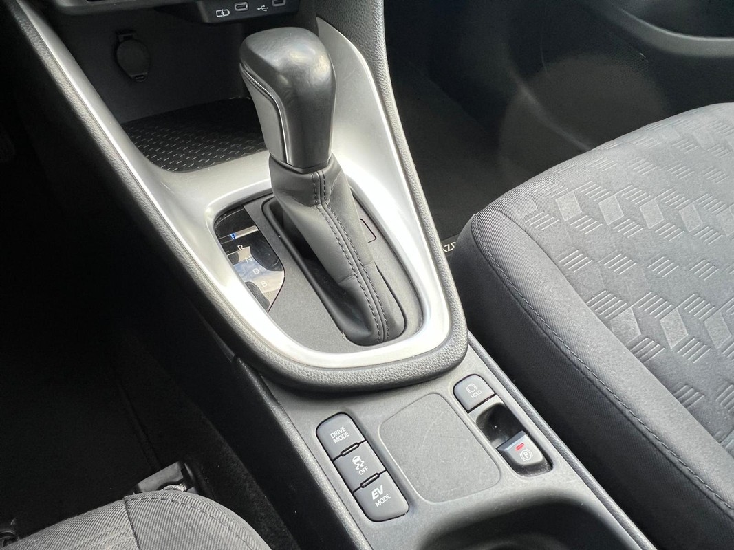Mazda 2 Hybrid