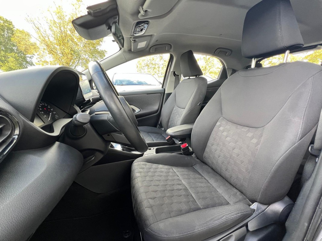 Mazda 2 Hybrid