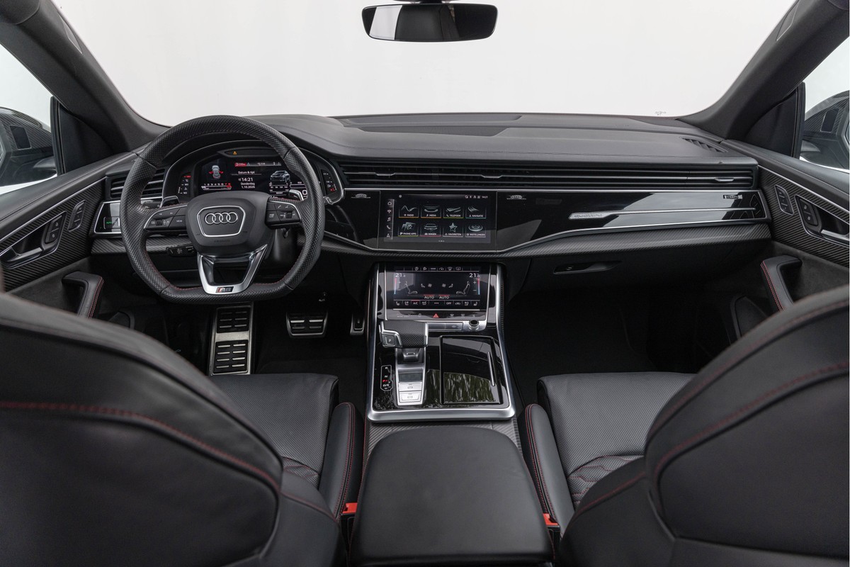 Audi RSQ8