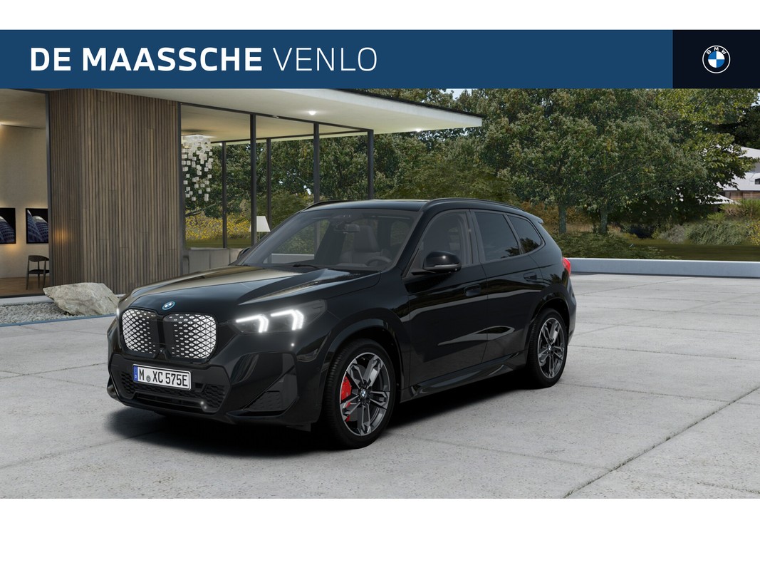 BMW iX1
