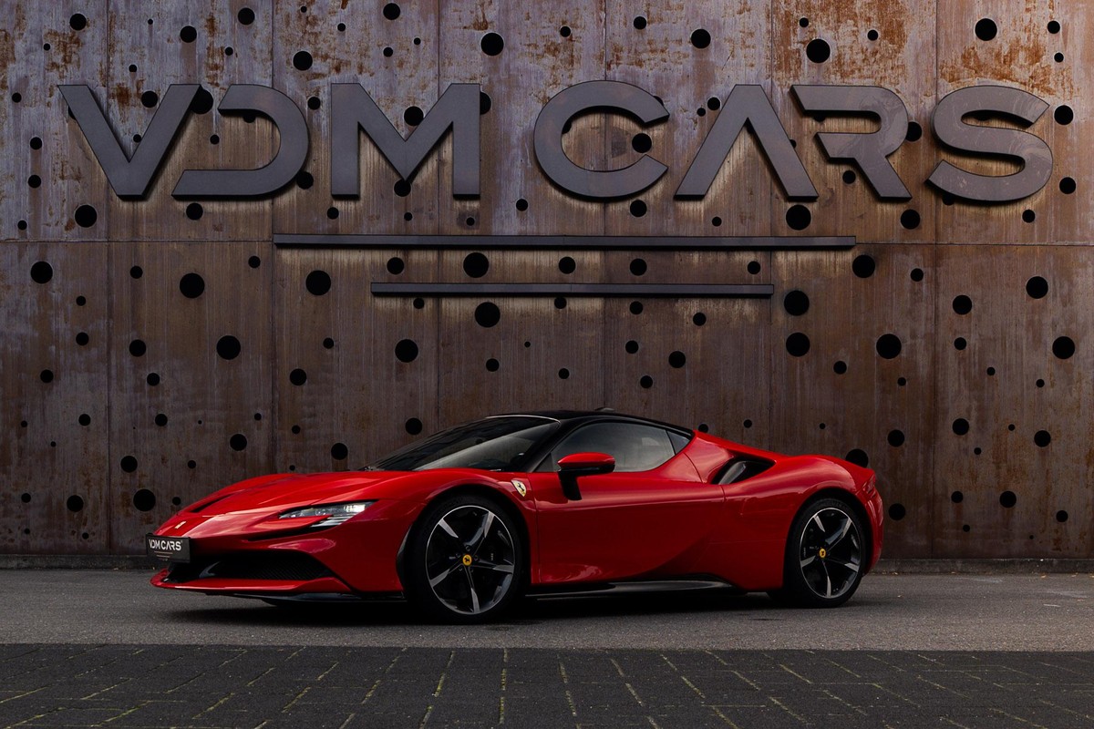 Ferrari SF90 Stradale