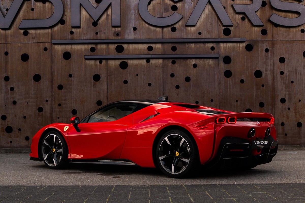 Ferrari SF90 Stradale