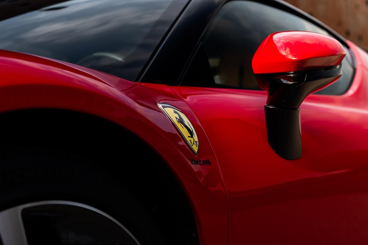 Ferrari SF90 Stradale