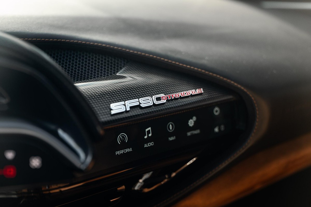Ferrari SF90 Stradale