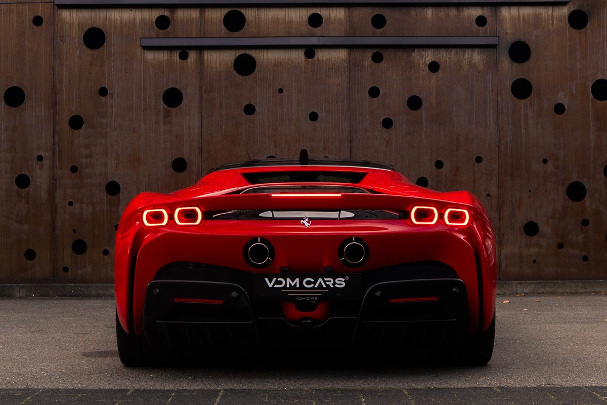 Ferrari SF90 Stradale