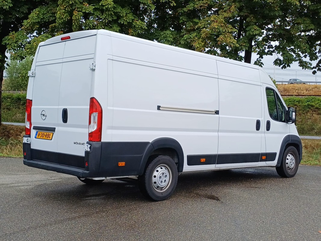 Opel Movano