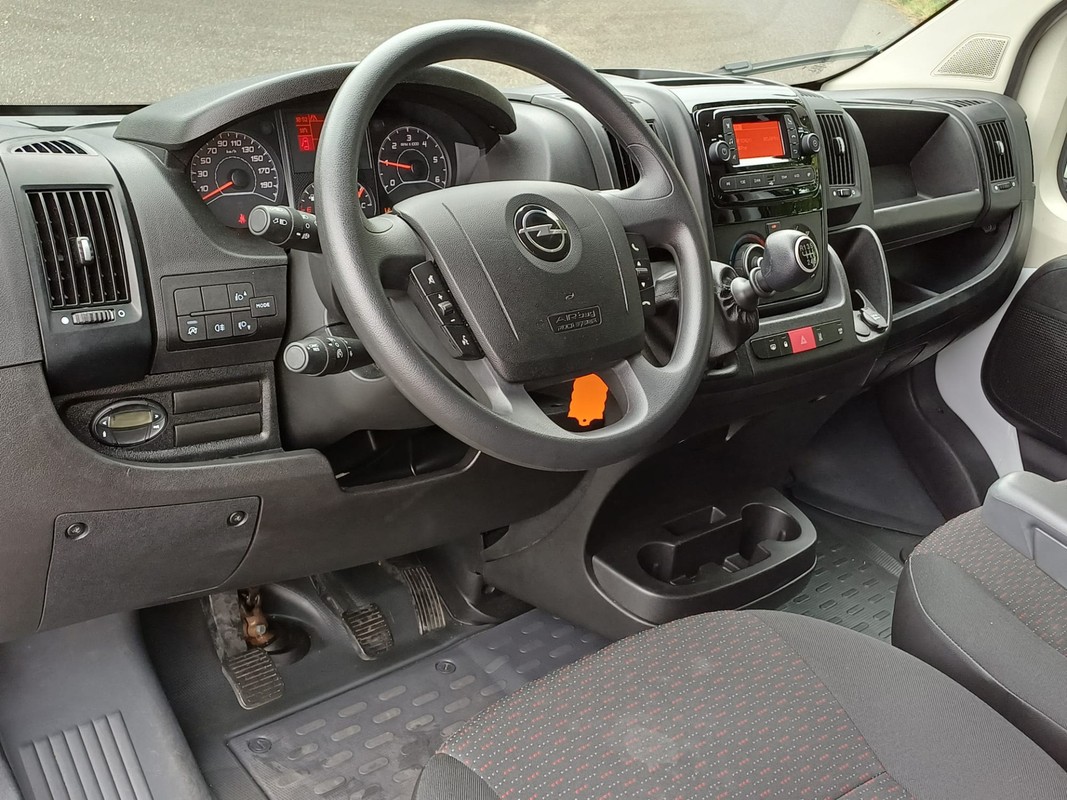 Opel Movano