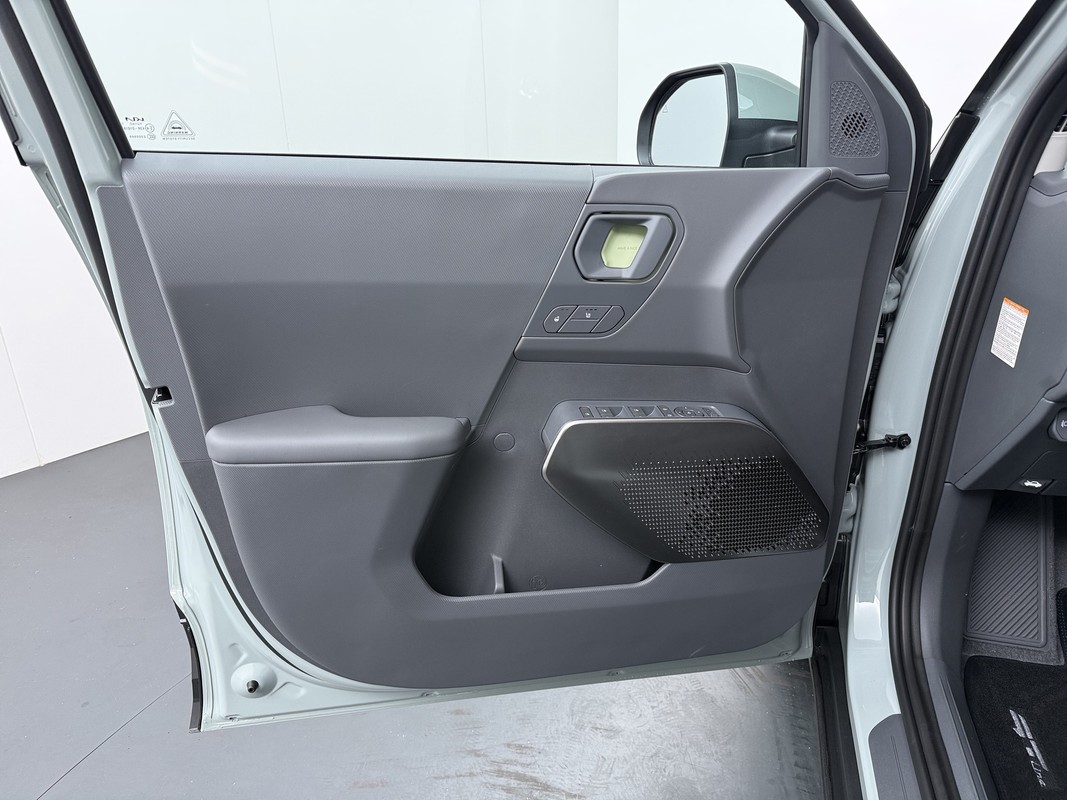 Kia EV2