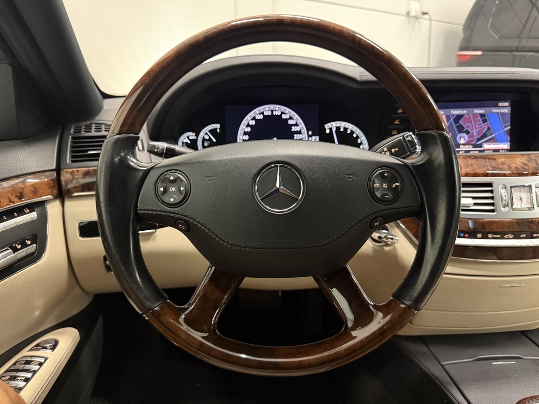 Mercedes-Benz S-Klasse