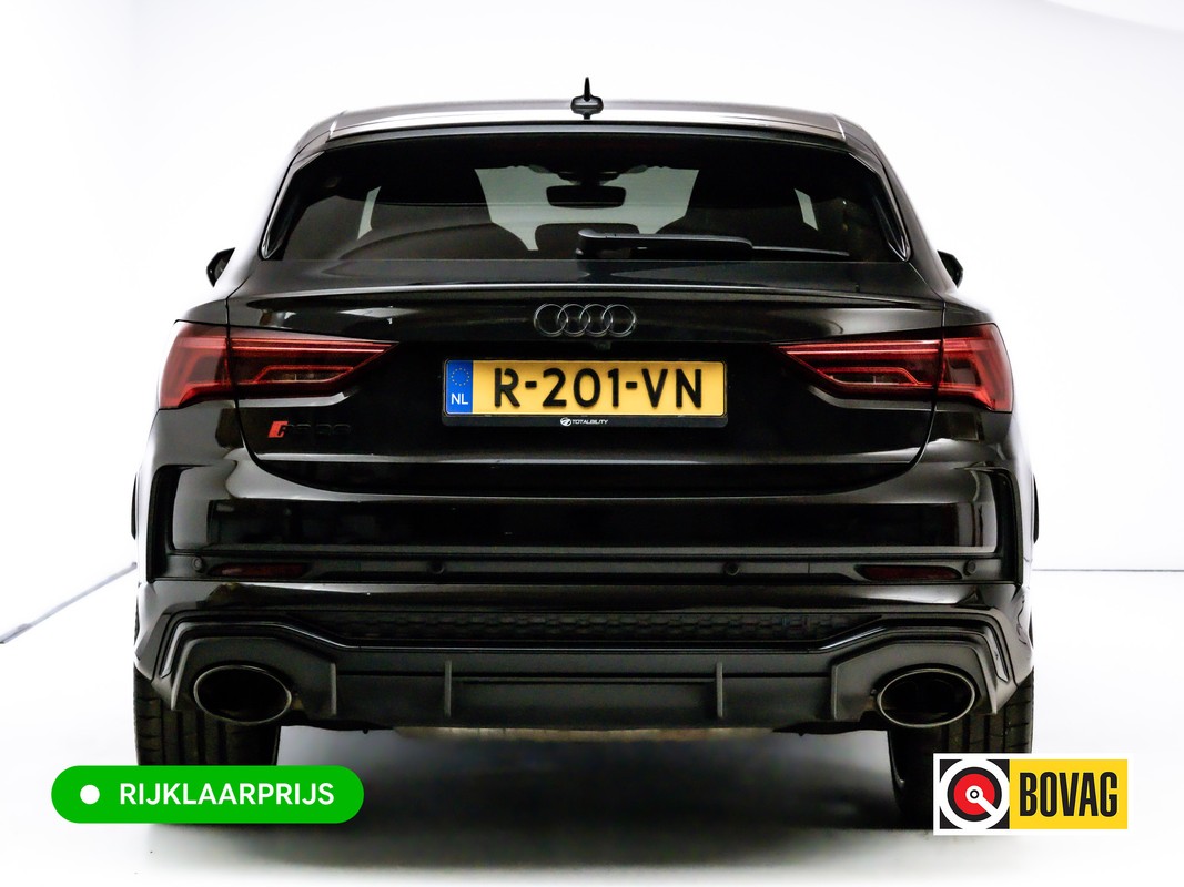 Audi RSQ3
