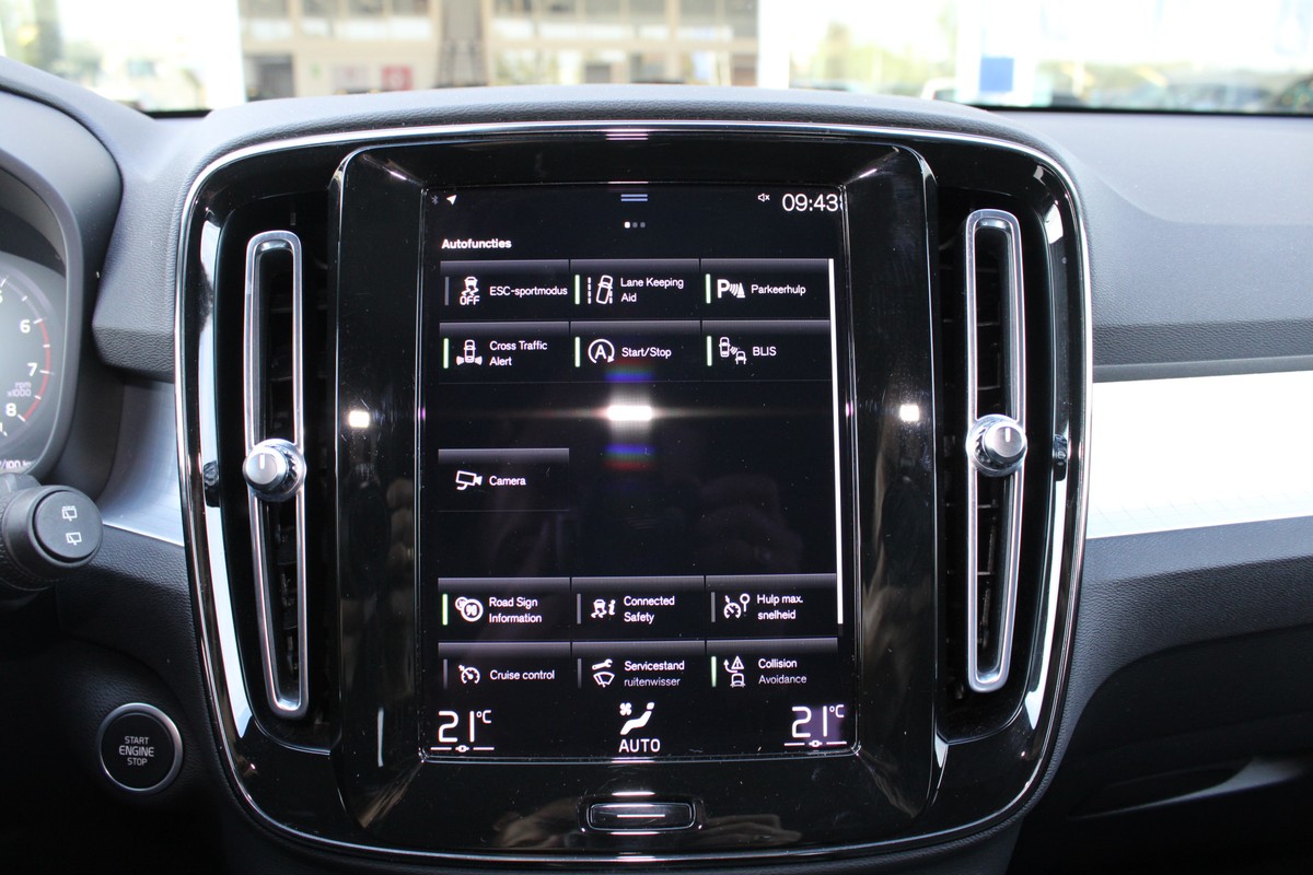 Volvo XC40