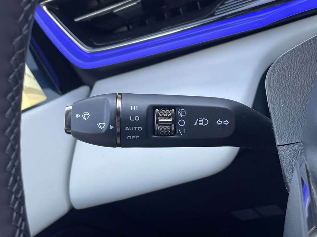 Mazda CX-6e