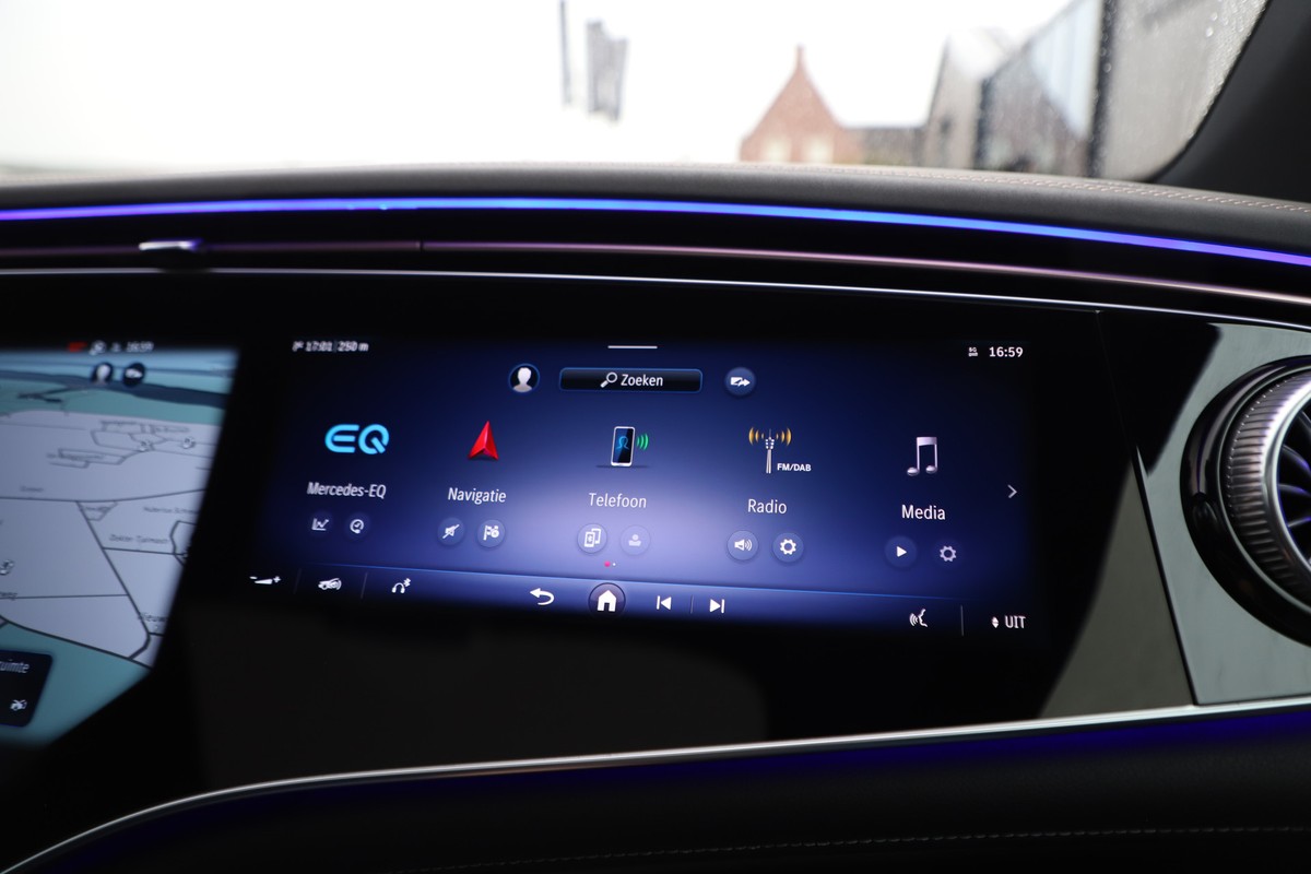 Mercedes-Benz EQE