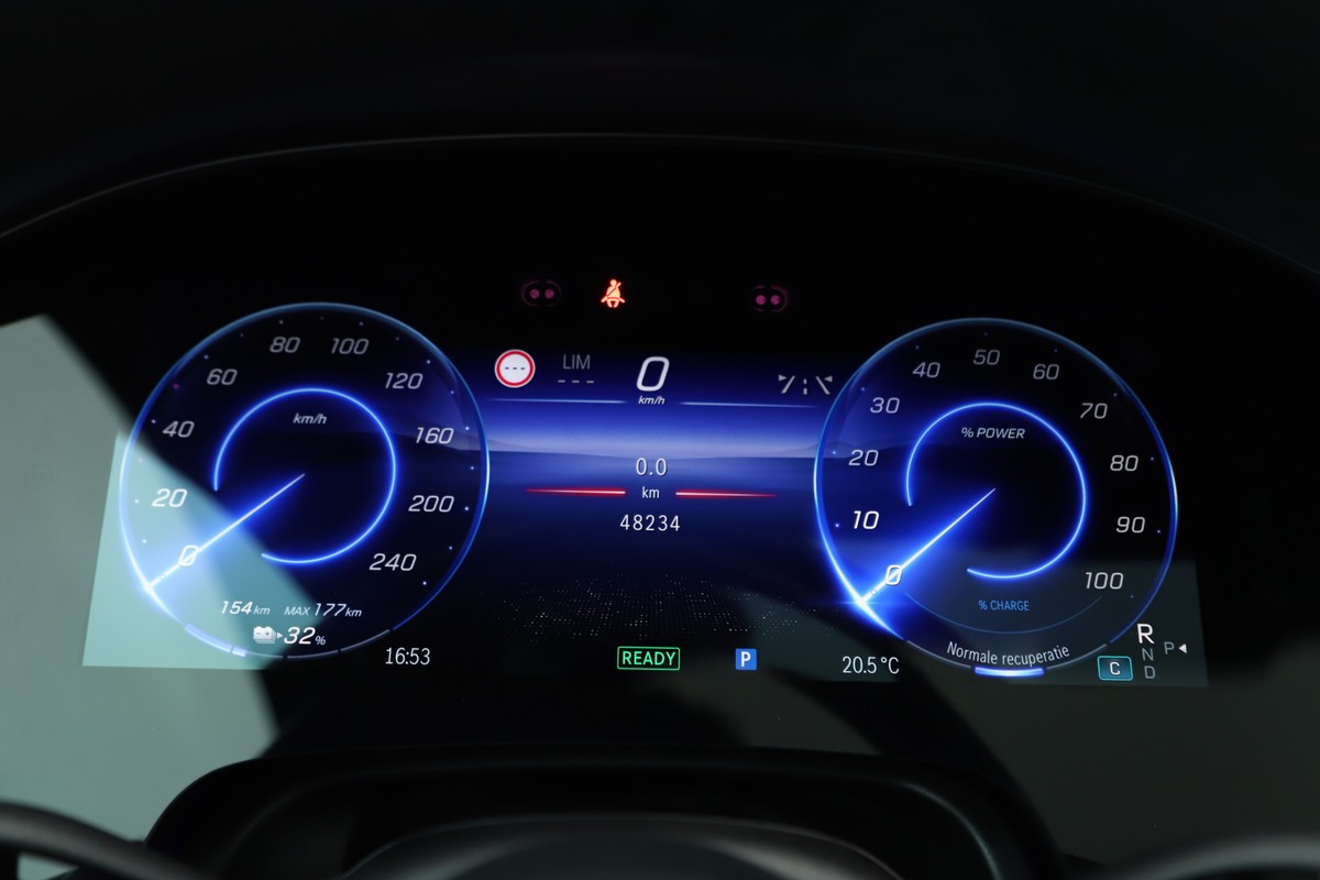 Mercedes-Benz EQE