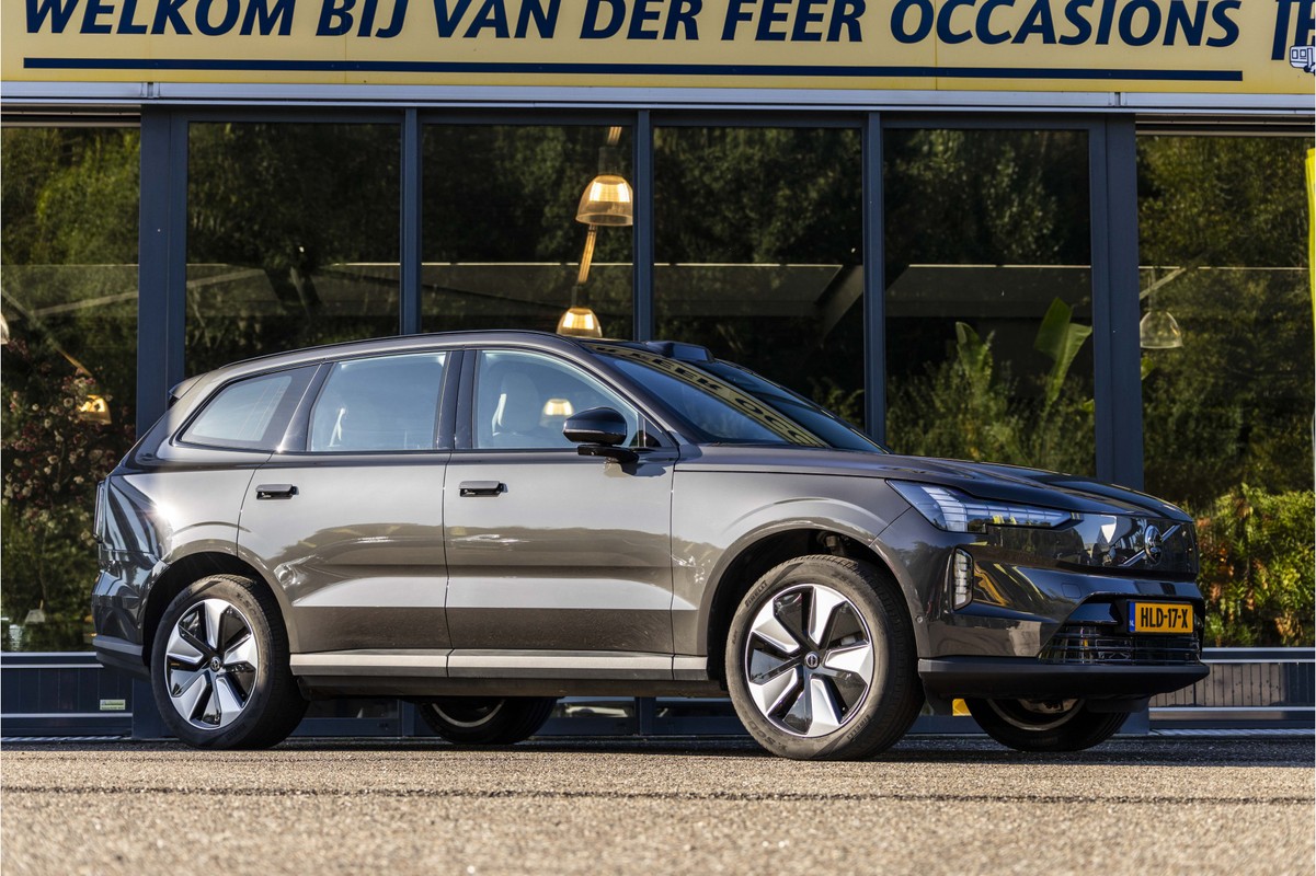 Volvo EX90