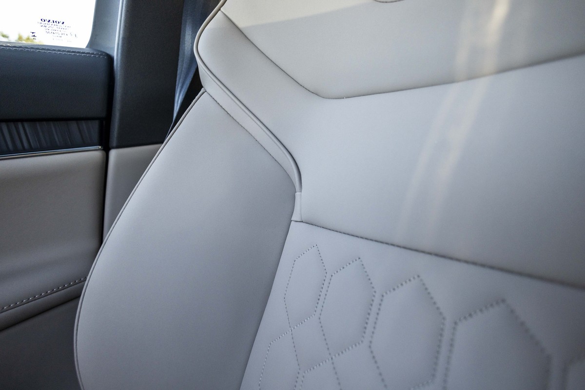 Volvo EX90