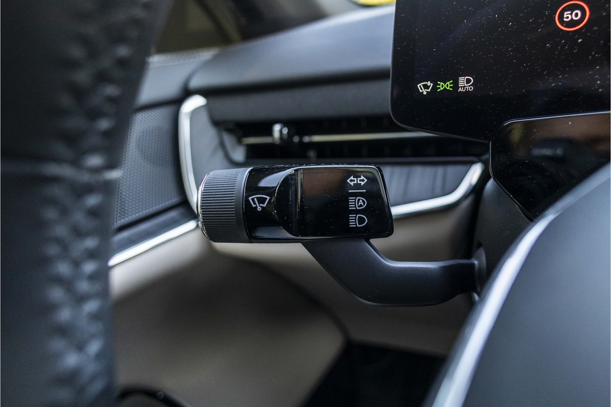 Volvo EX90