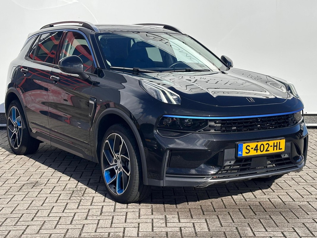 Lynk & Co 01