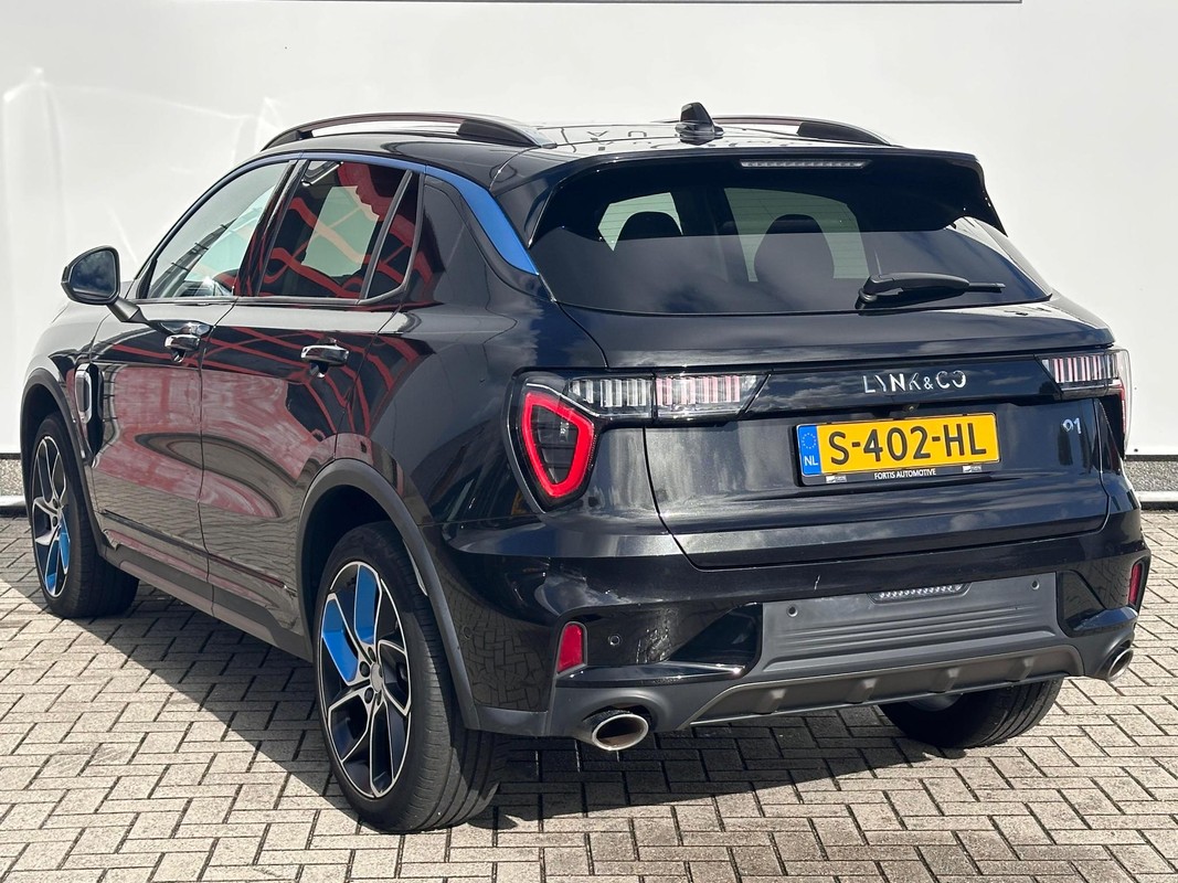 Lynk & Co 01