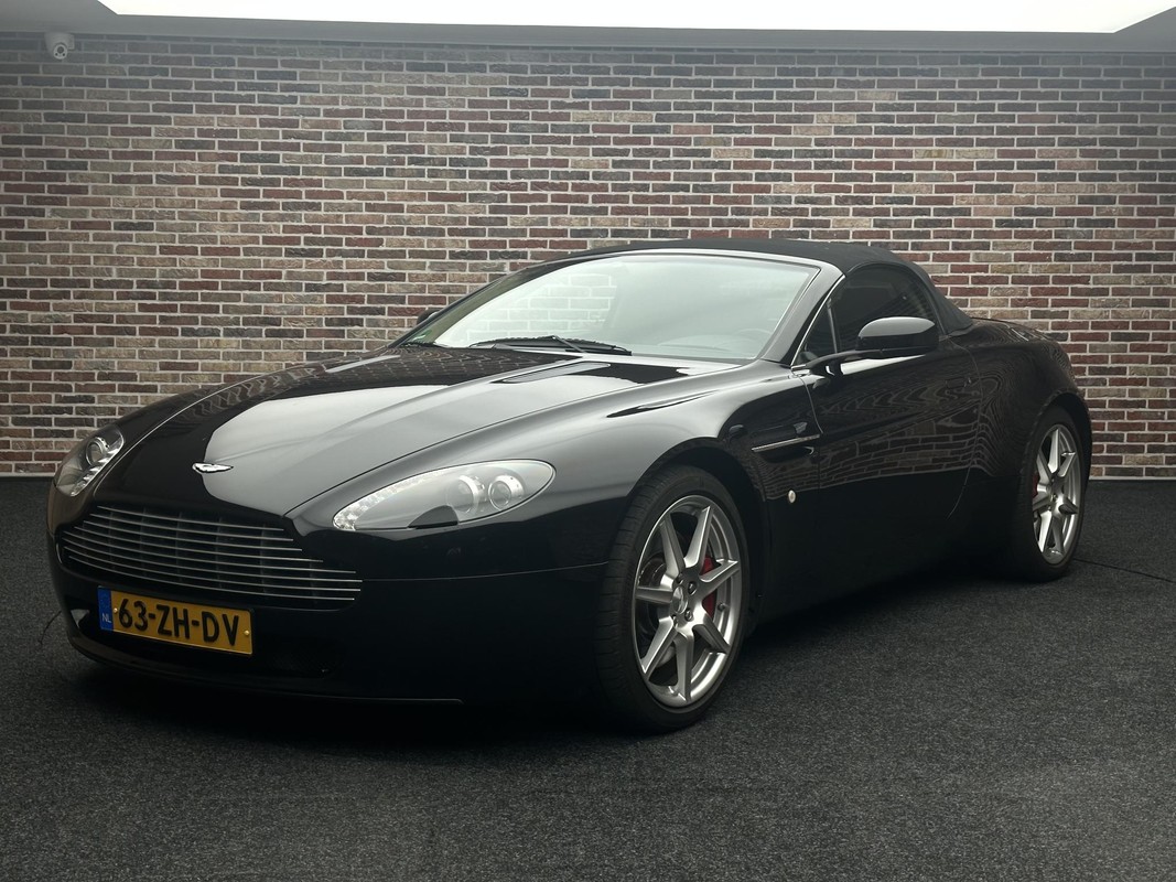 Aston Martin V8 Vantage