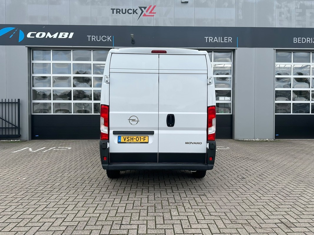 Opel Movano