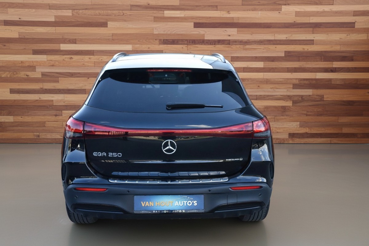 Mercedes-Benz EQA