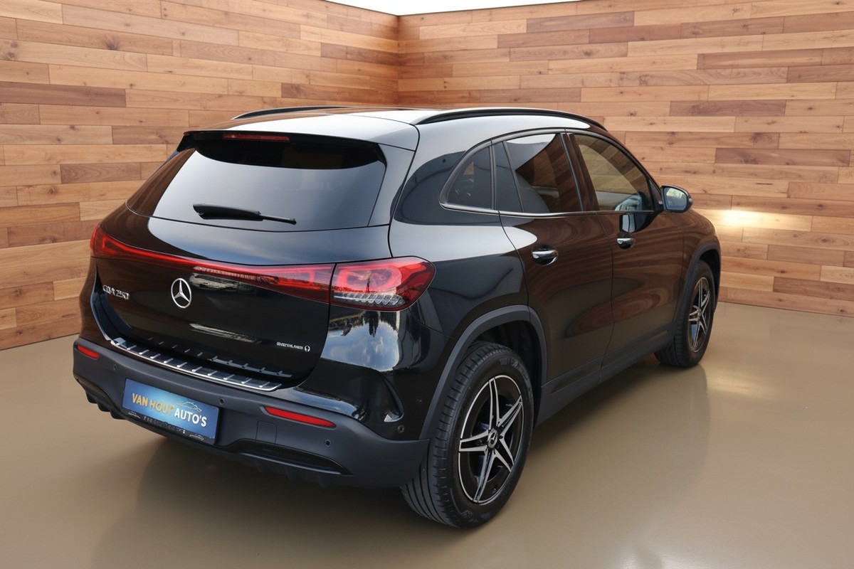 Mercedes-Benz EQA