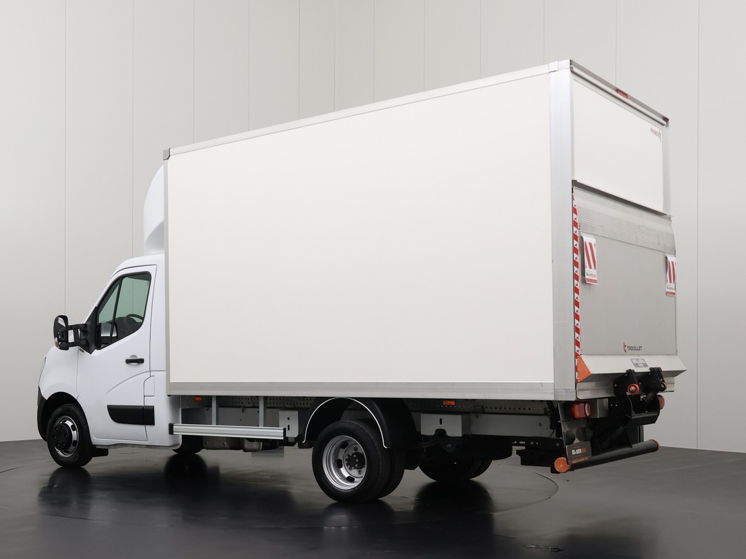Nissan Interstar