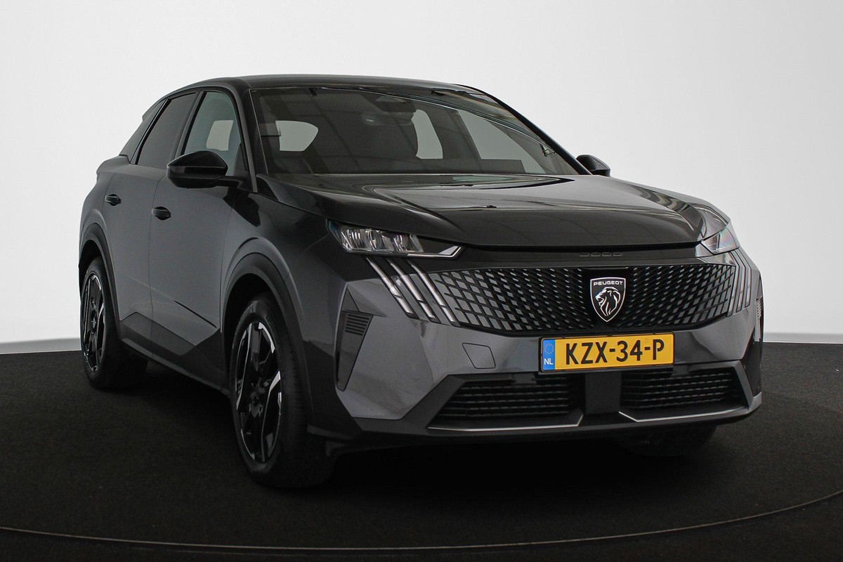 Peugeot e-3008
