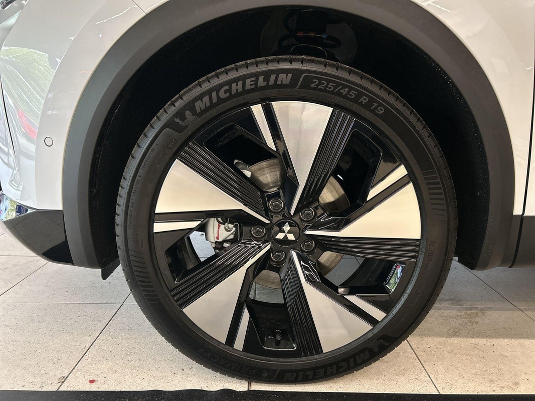 Mitsubishi Grandis