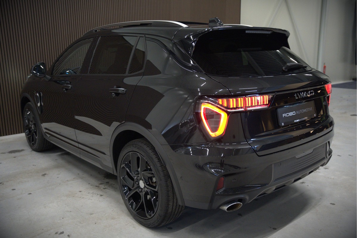 Lynk & Co 01