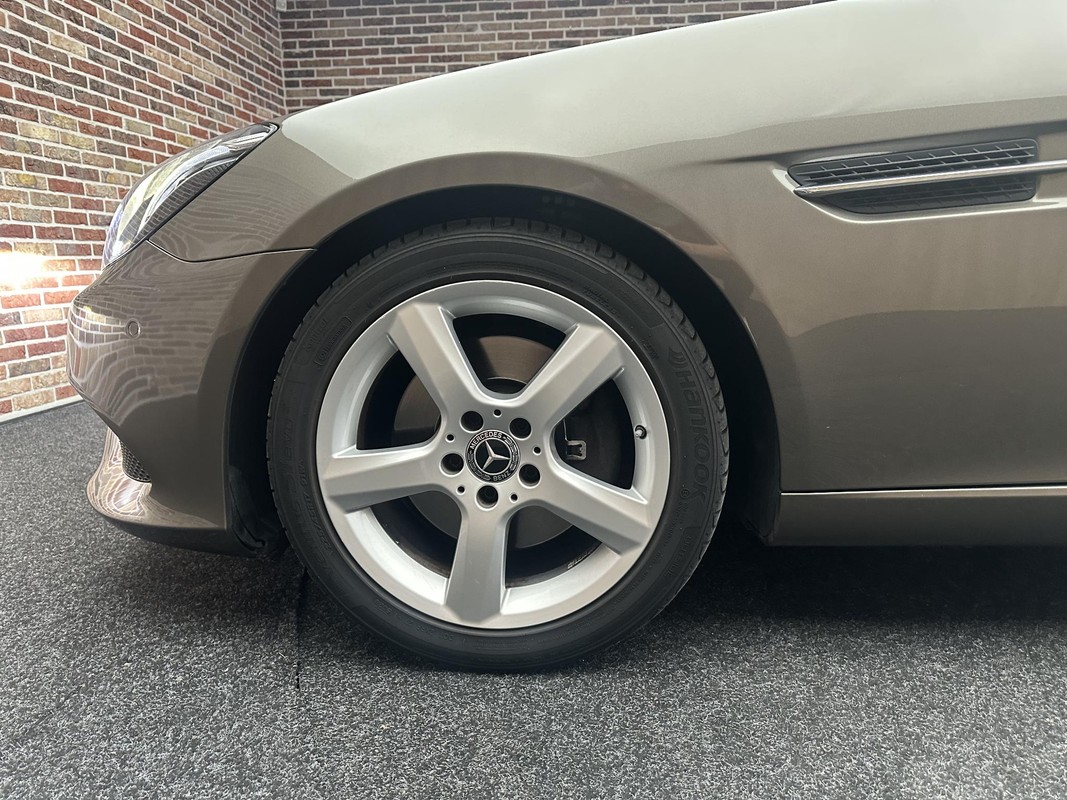 Mercedes-Benz SLC