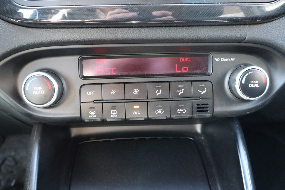 Kia Carens