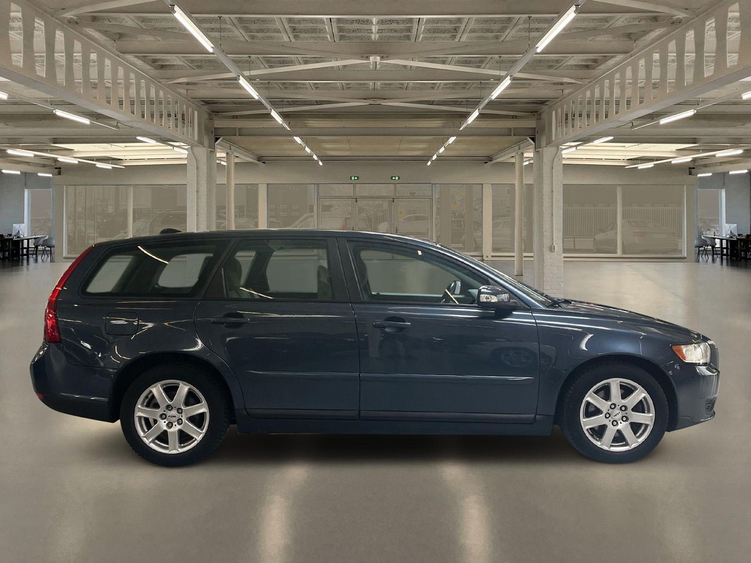 Volvo V50