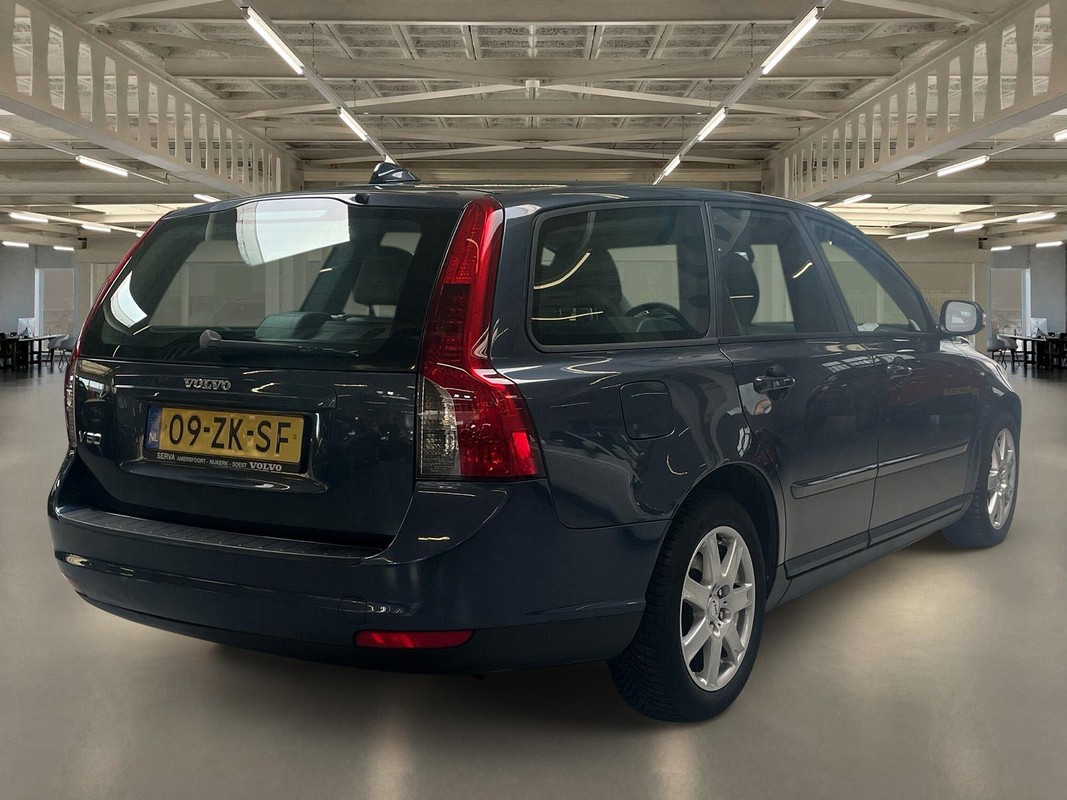 Volvo V50