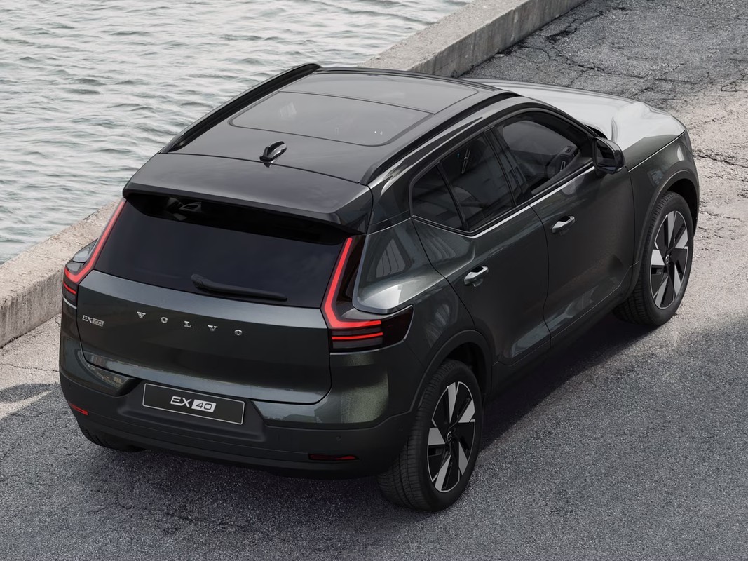 Volvo EX40