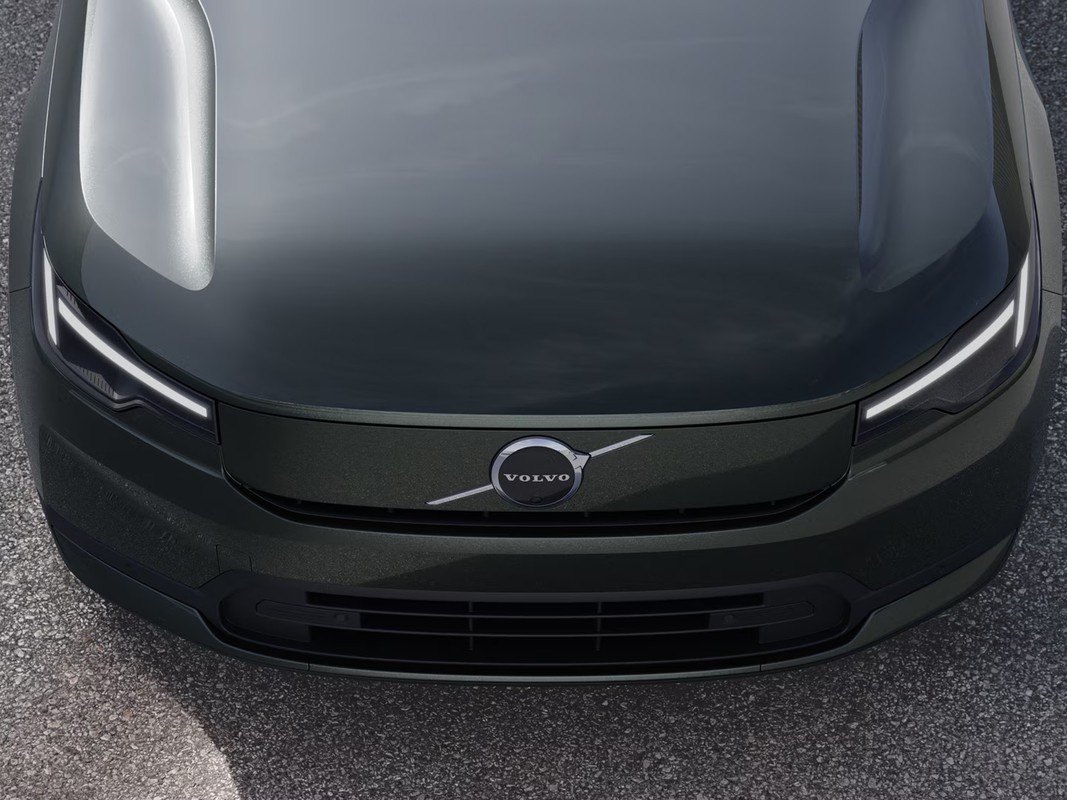 Volvo EX40