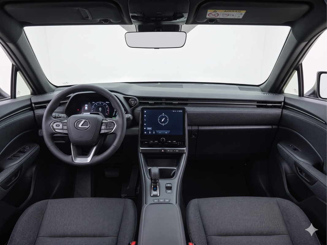 Lexus LBX