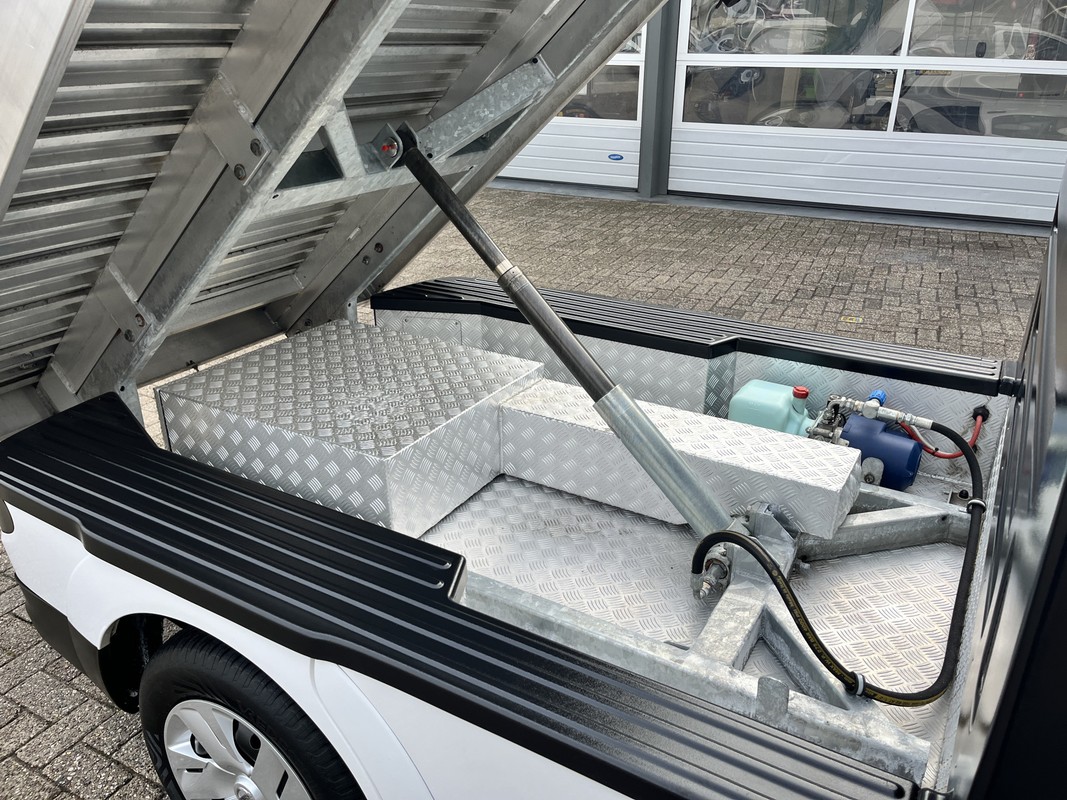 Nissan e-NV200
