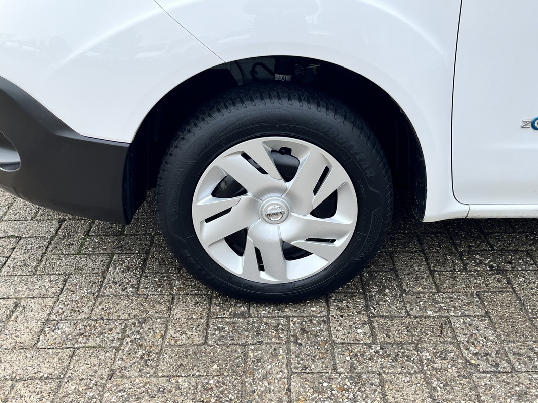 Nissan e-NV200